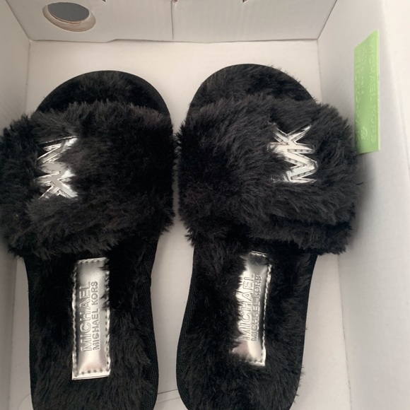 MICHAEL Michael Kors Other - Michael Kors size 11 slides